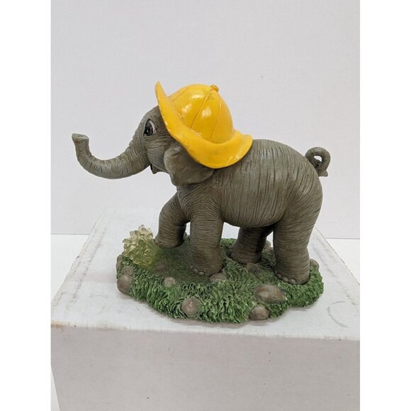 Rainy Day Splash 1997 The Hamilton Collection Elephant in Rain Hat Figurine - Picture 5 of 7